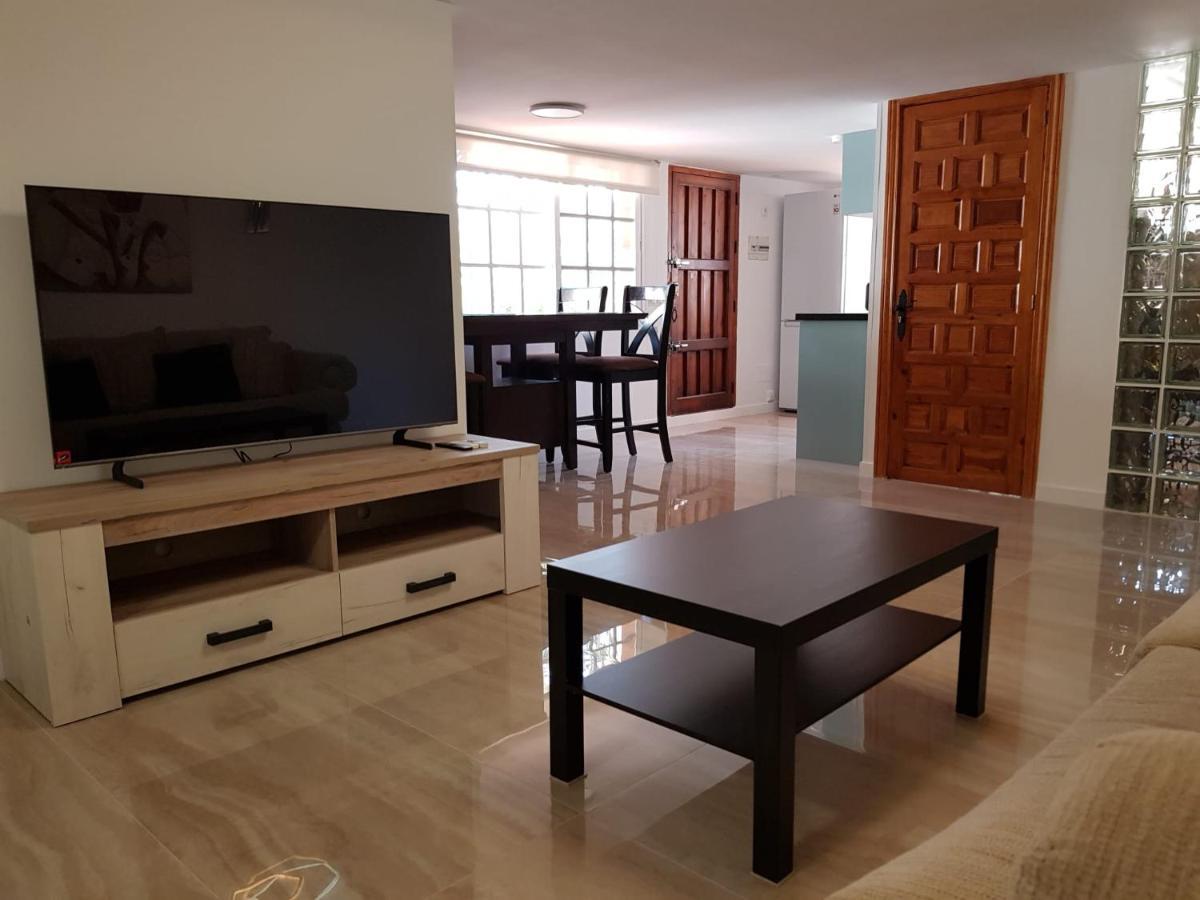 Deluxe Studio Athos 50 Mp Garden Patio Benalmadena Golf & Beach Exterior photo