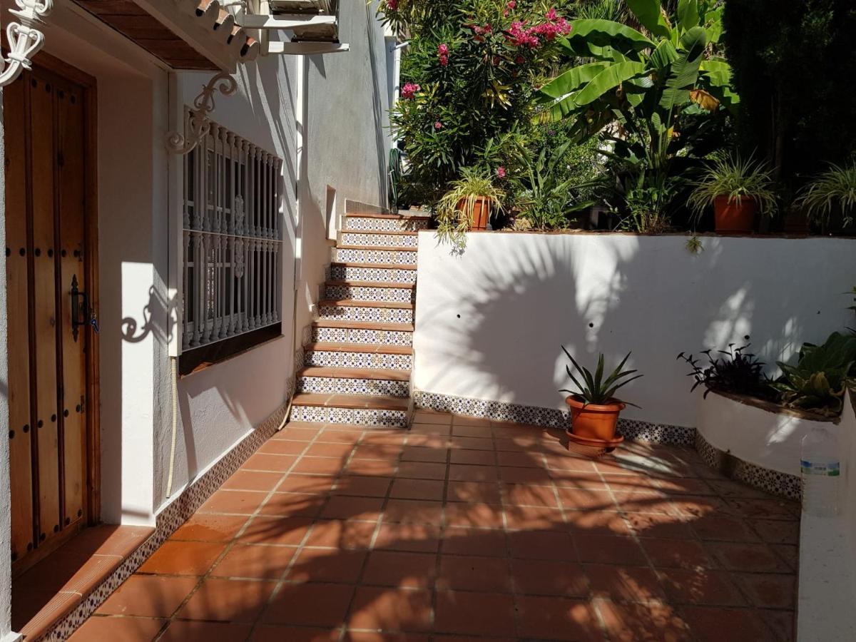 Deluxe Studio Athos 50 Mp Garden Patio Benalmadena Golf & Beach Exterior photo