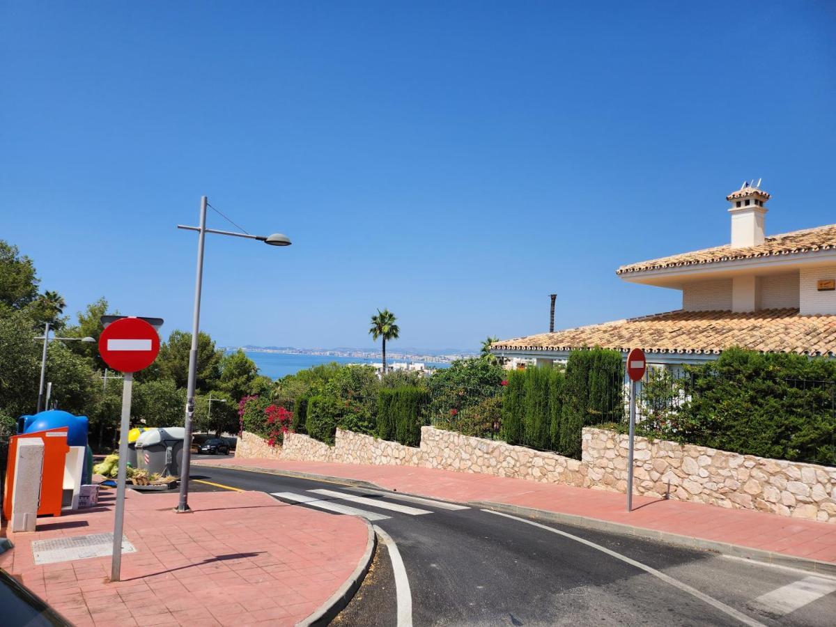 Deluxe Studio Athos 50 Mp Garden Patio Benalmadena Golf & Beach Exterior photo