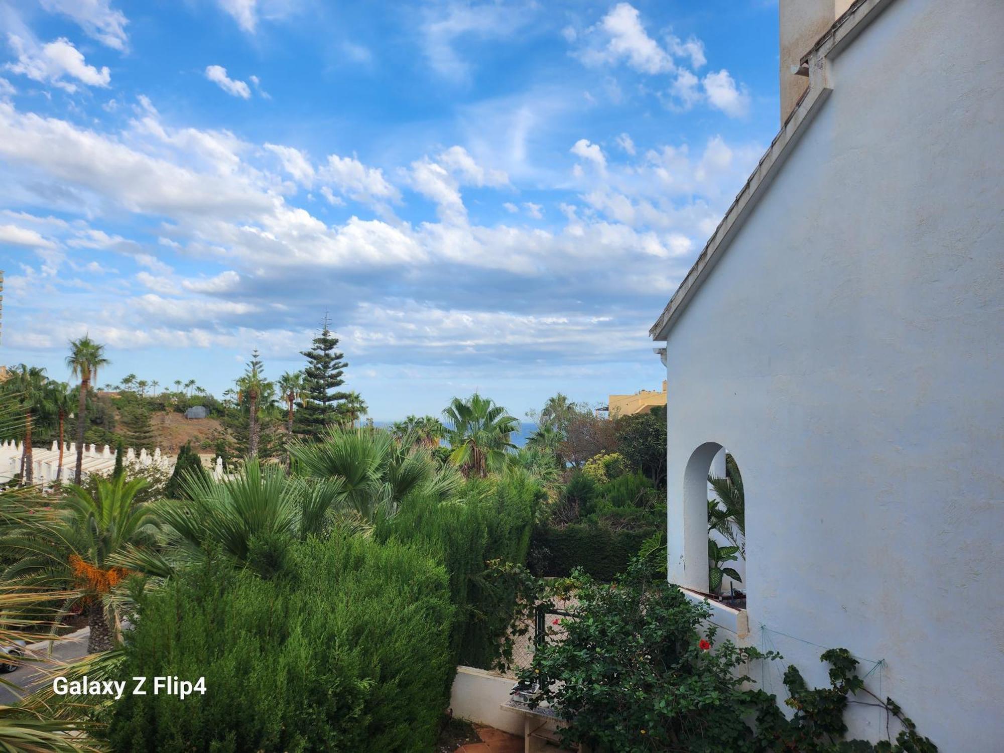 Deluxe Studio Athos 50 Mp Garden Patio Benalmadena Golf & Beach Exterior photo